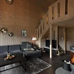 In Out Family Cabin, 12 Beds, 4br, 2 Bath, 2 Wc, Sauna, Wifi, Wash Dryer, Free Parking, Vestlia Prime, Easy Train Or Car, Oslo, Bergen, Walk To *