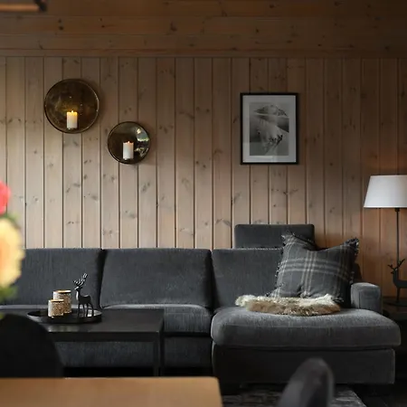 Tatil Evi And Bike In Out Family Vestlia, 4br, 2bath, 2wc, Sauna, Free Wifi & Parking, Sommerpark & Beach, Walk To Shops & Train Oslo Bergen *