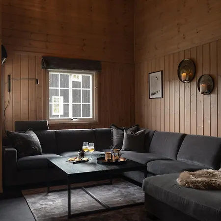 And Bike In Out Family Vestlia, 4br, 2bath, 2wc, Sauna, Free Wifi & Parking, Sommerpark & Beach, Walk To Shops & Train Oslo Bergen *