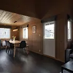 Nyaraló In Out Family Cabin, 12 Beds, 4br, 2 Bath, 2 Wc, Sauna, Wifi, Wash Dryer, Free Parking, Vestlia Prime, Easy Train Or Car, Oslo, Bergen, Walk To